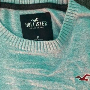 Medium Sized Blue Sweater/Pullover